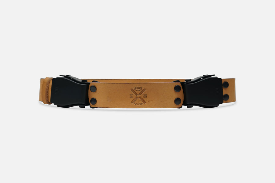2-Schnallengürtel Standard in Cognac Light mit Schnalle in Schwarz – handgefertigt in Berlin