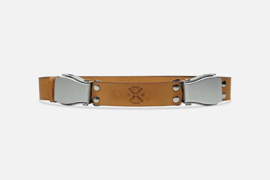 2-Schnallengürtel Standard in Cognac Light mit Schnalle in Silber – handgefertigt in Berlin