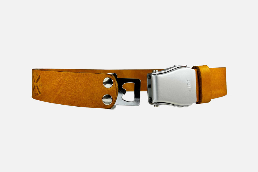 Gürtel Big in Cognac mit Schnalle in Silber, Detailansicht der Schnalle