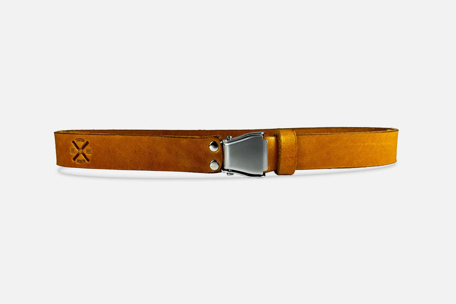 Gürtel Small in Cognac mit Schnalle in Silber Matt – handgefertigt in Berlin