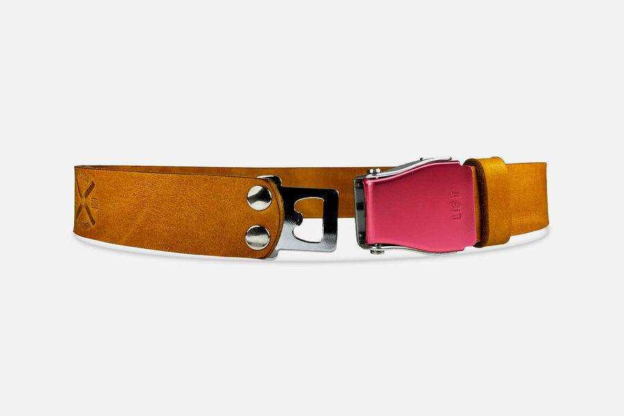 Gürtel Standard in Cognac mit Schnalle in Rosé, Detailansicht der Schnalle