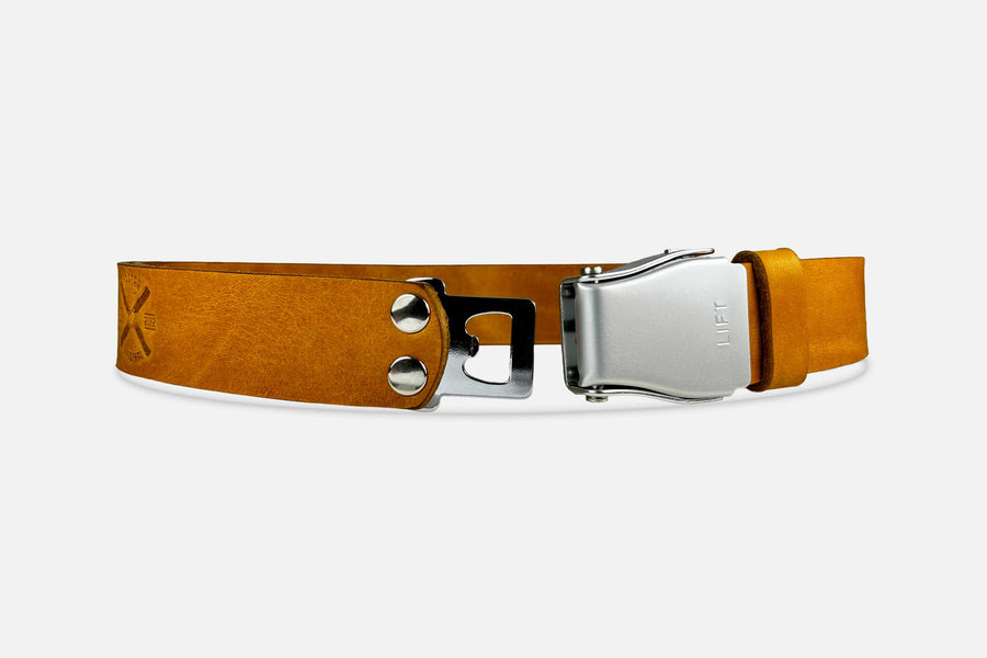 Gürtel Standard in Cognac mit Schnalle in Silber, Detailansicht der Schnalle