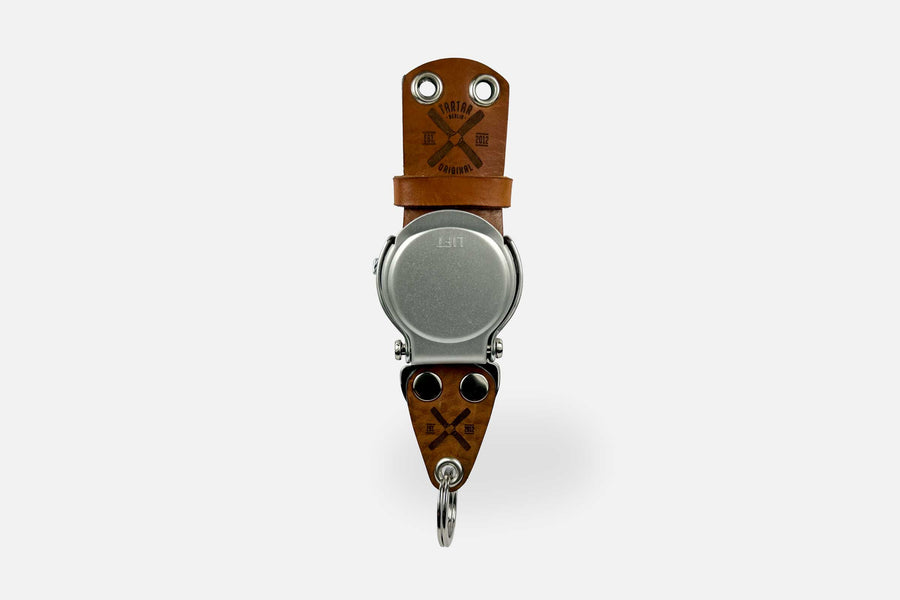 SCHLÜSSELHALTER/RUND (WAND) - COGNAC/SILBER