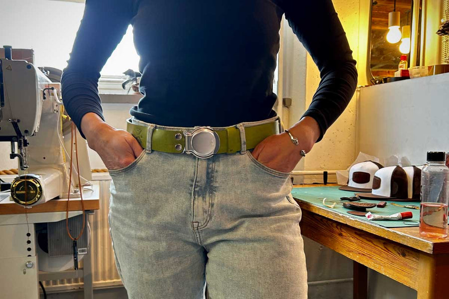 GÜRTEL RUNDSCHNALLE PINK/ROH SILBER